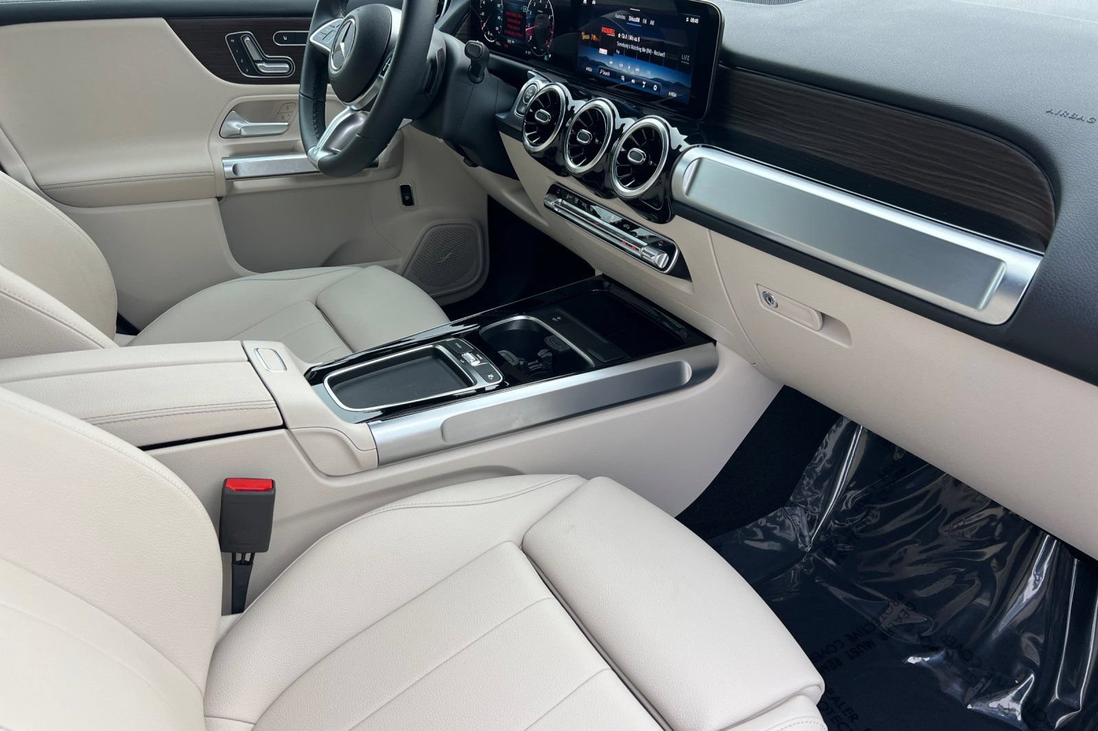 Certified 2026 Mercedes-Benz GLB 250 image 19
