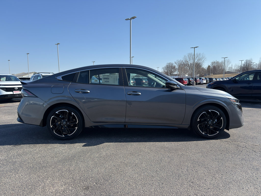 New 2026 Nissan Sentra SR image 4