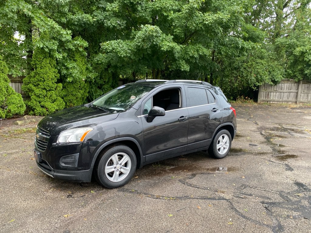 Used 2016 Chevrolet Trax LT w/ LPO, Cargo Package FWD image 1