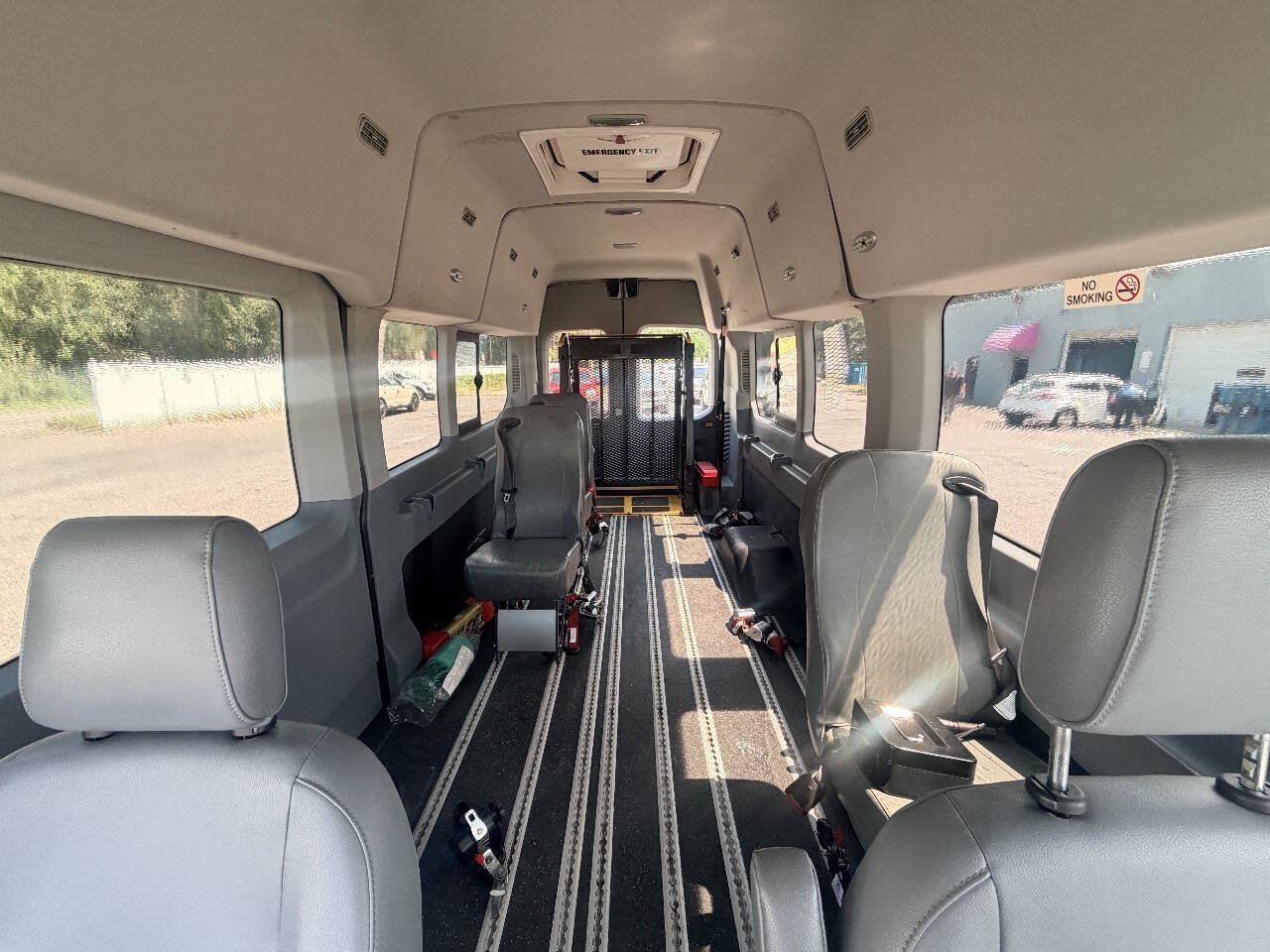 Used 2016 Ford Transit 350 XL RWD image 9
