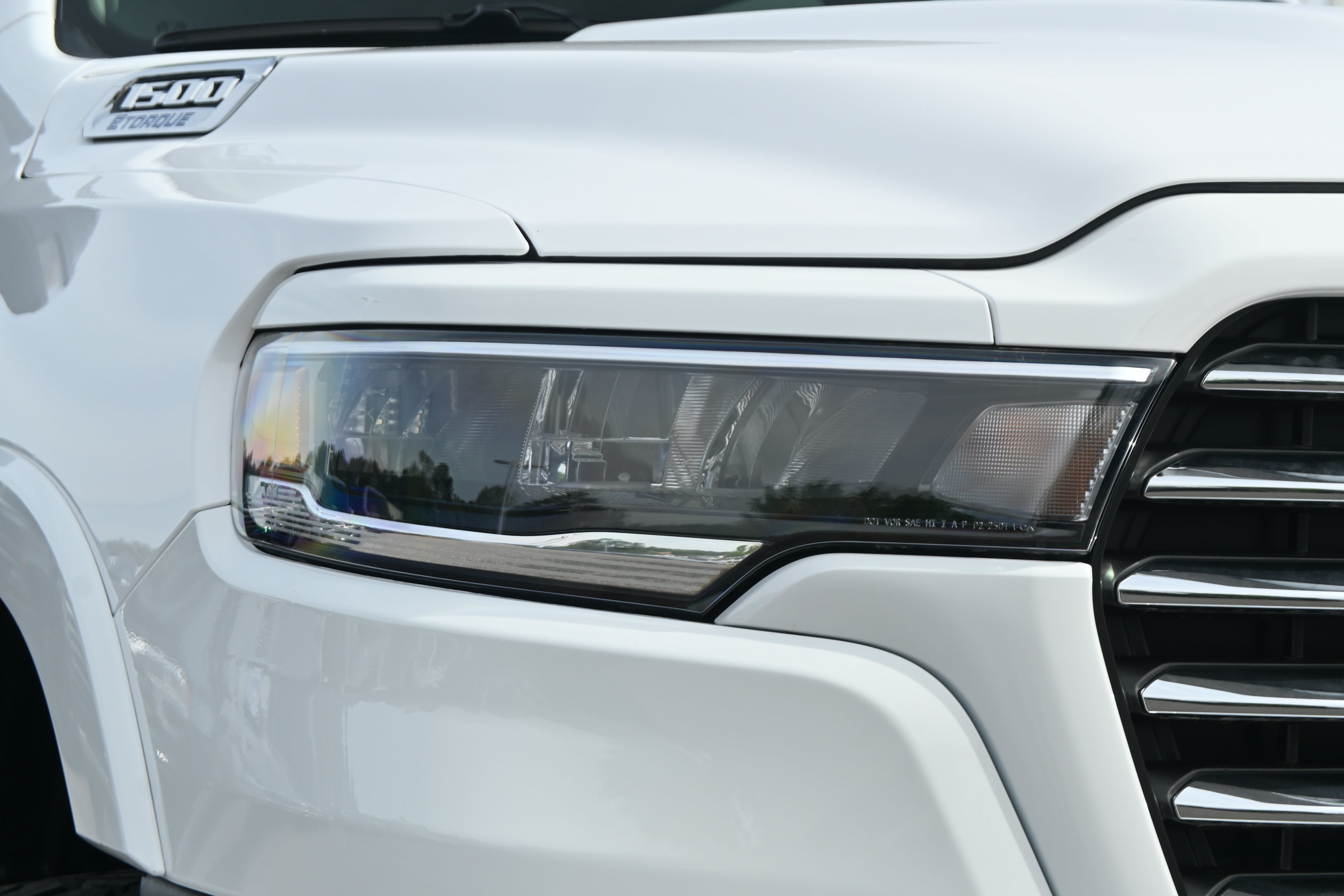 New 2026 RAM 1500 Laramie AWD/4WD image 6