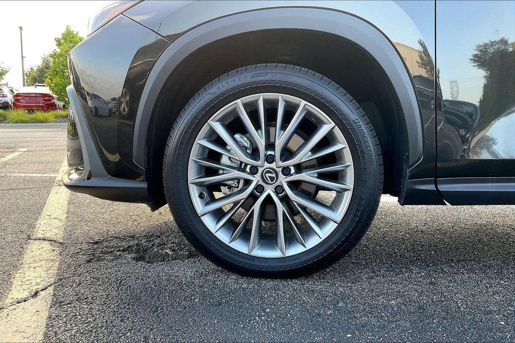 Used 2025 Lexus NX 350 AWD w/ Accessory Package (2T) image 10