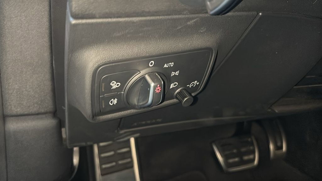 Used 2022 Audi TT 2.0T w/ S Line Competition Package image 9