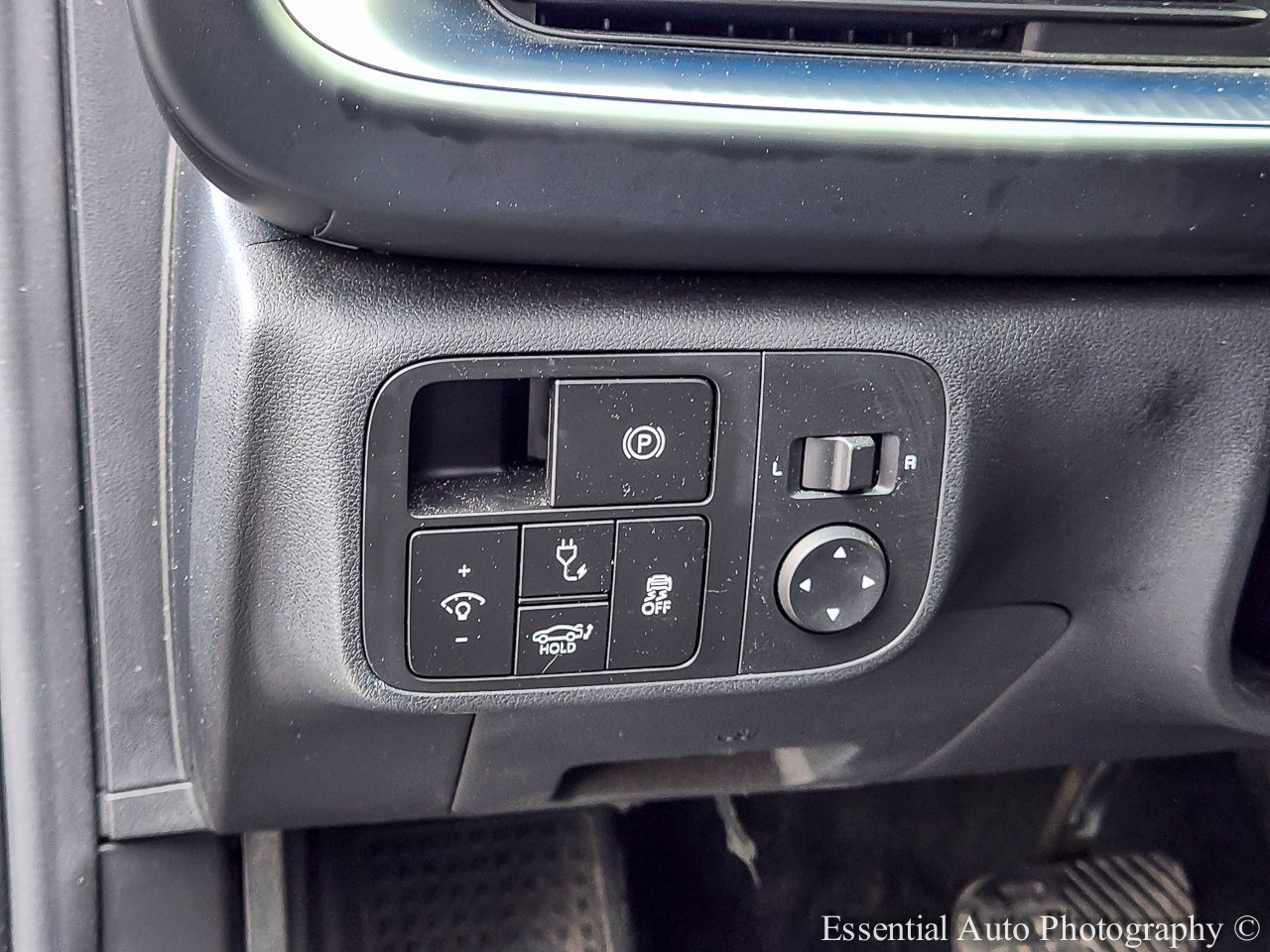 Used 2024 Hyundai Ioniq 6 SEL AWD/4WD image 13