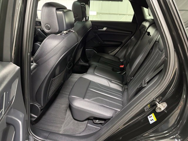 Used 2025 Audi Q5 2.0T Premium AWD/4WD image 8