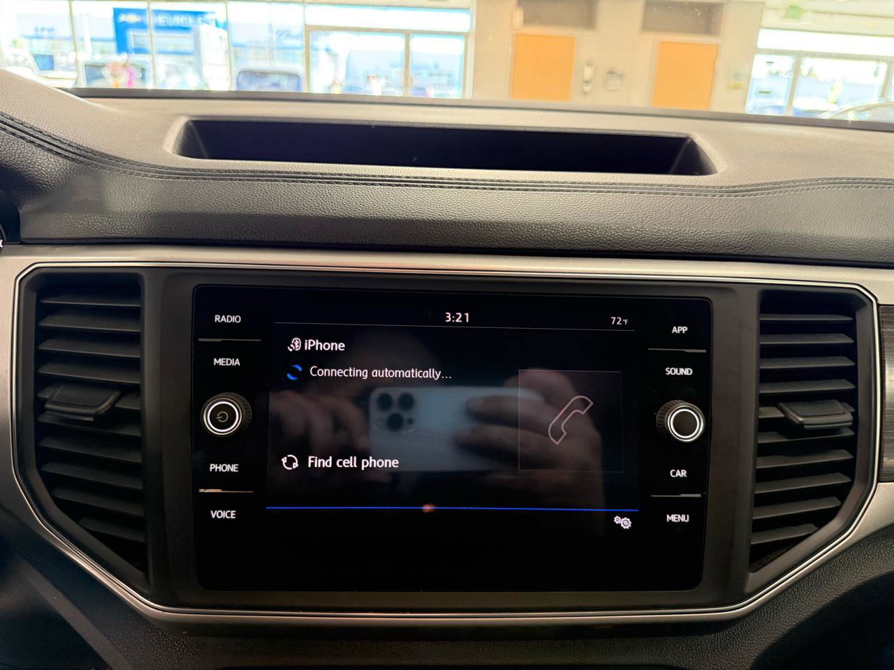 Used 2018 Volkswagen Atlas SE image 16