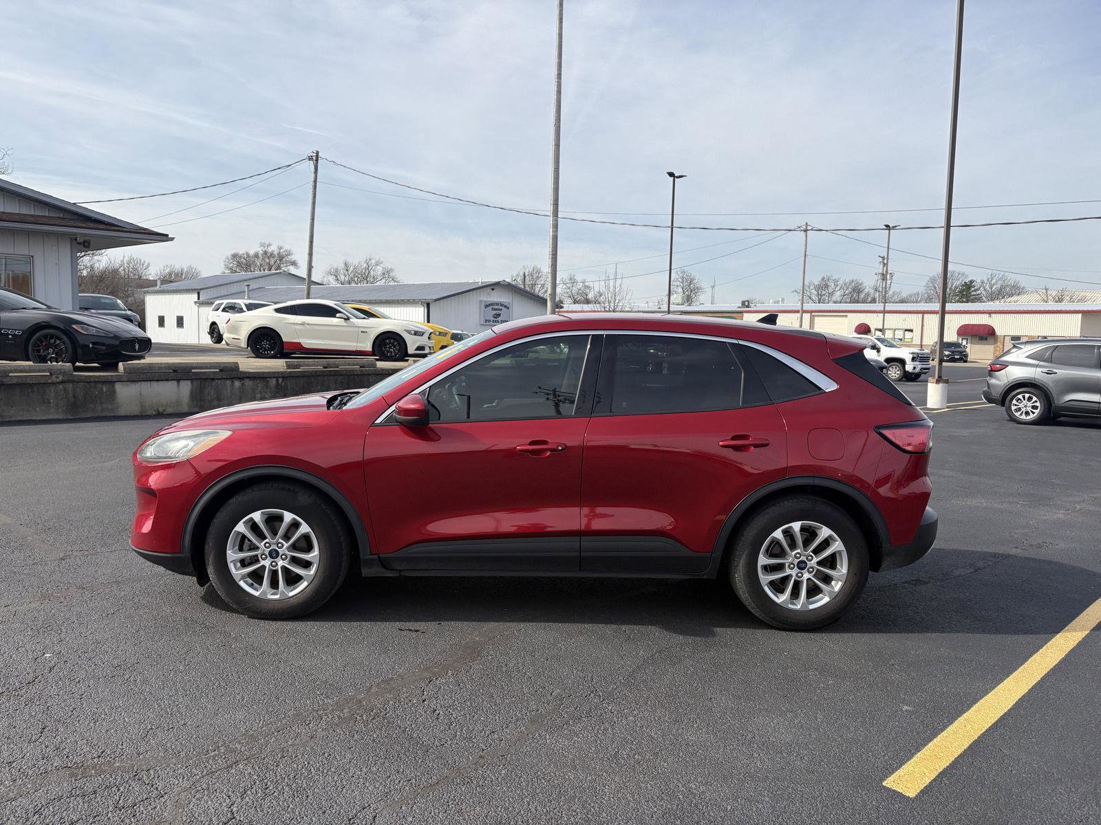 Used 2020 Ford Escape SE FWD image 19