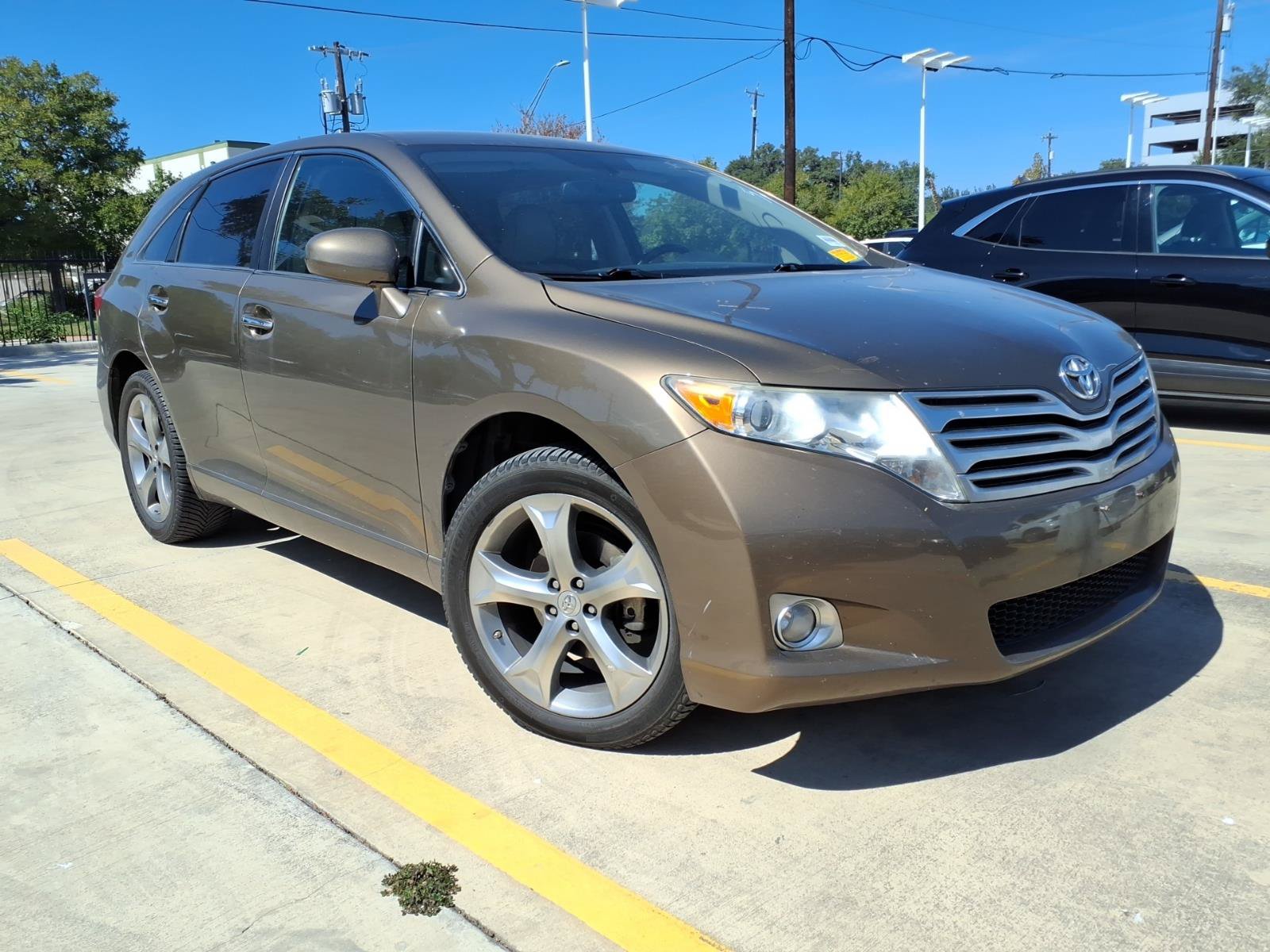 Used 2011 Toyota Venza w/ Comfort Pkg FWD image 3