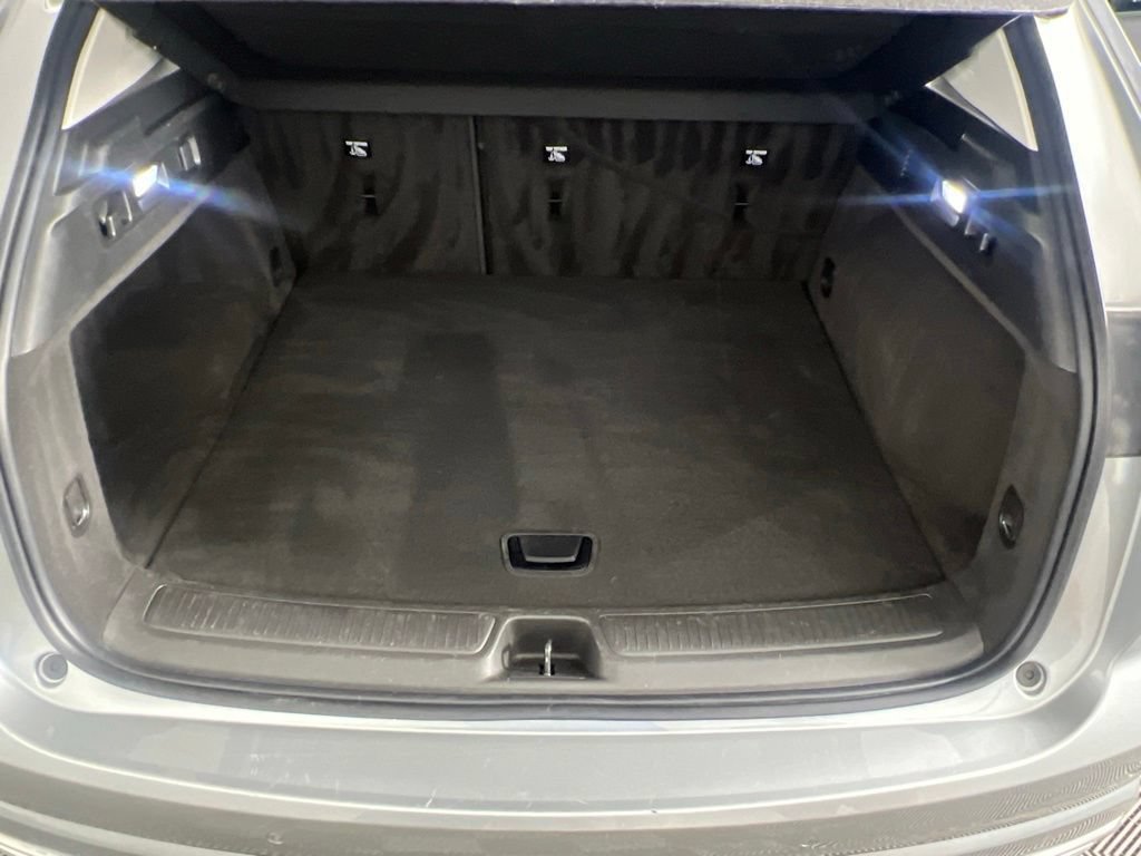 Used 2024 Buick Envision Avenir AWD/4WD image 14