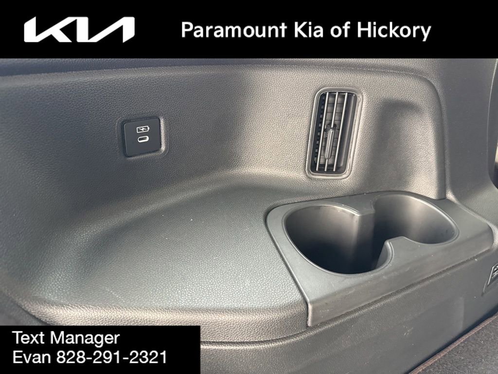 Used 2025 Honda Pilot Elite image 13