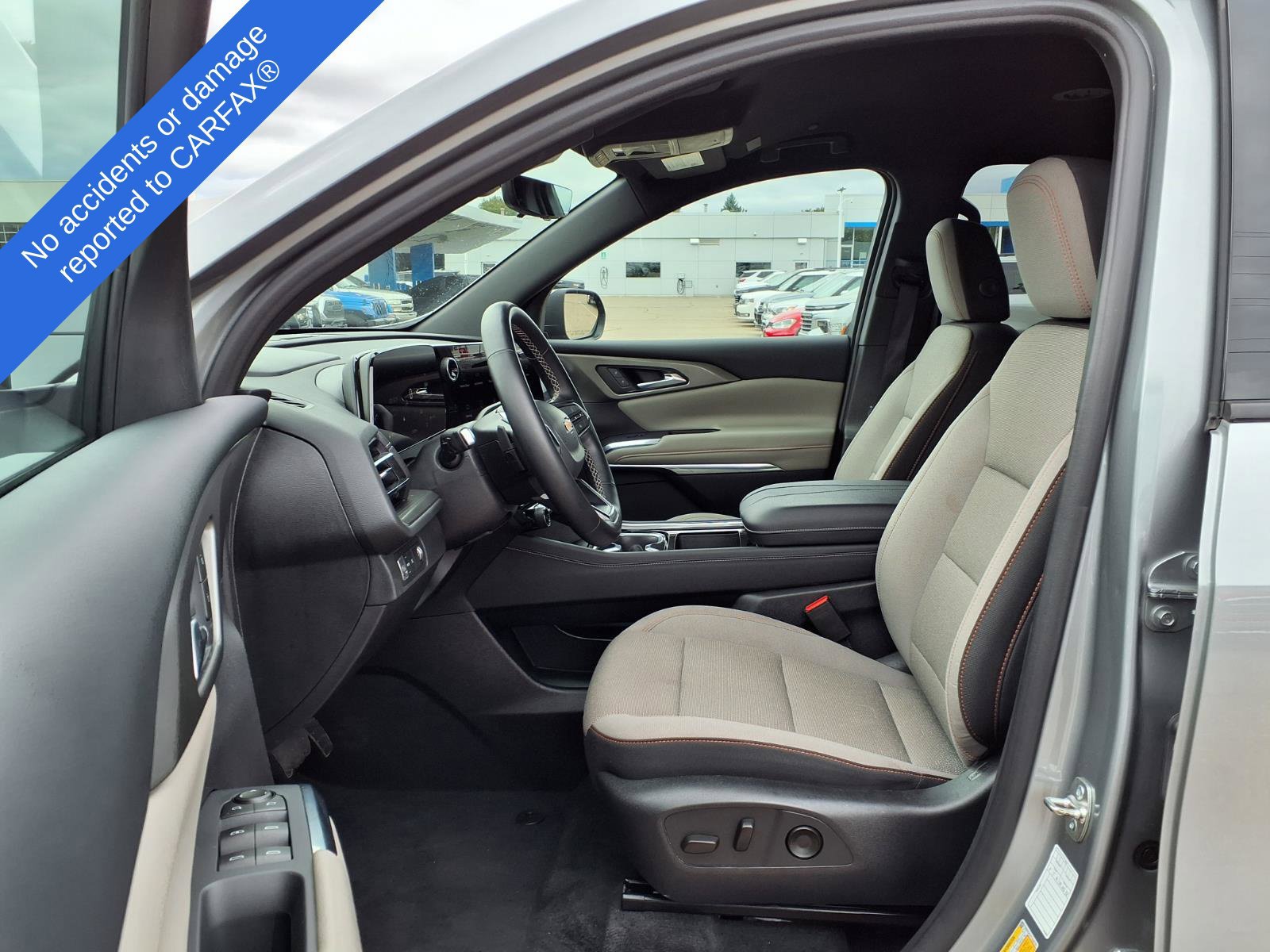 Used 2026 Chevrolet Traverse LT w/ Driver Confidence Package FWD image 18