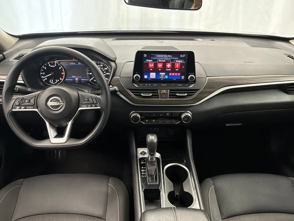 Used 2024 Nissan Altima 2.5 SV FWD image 27