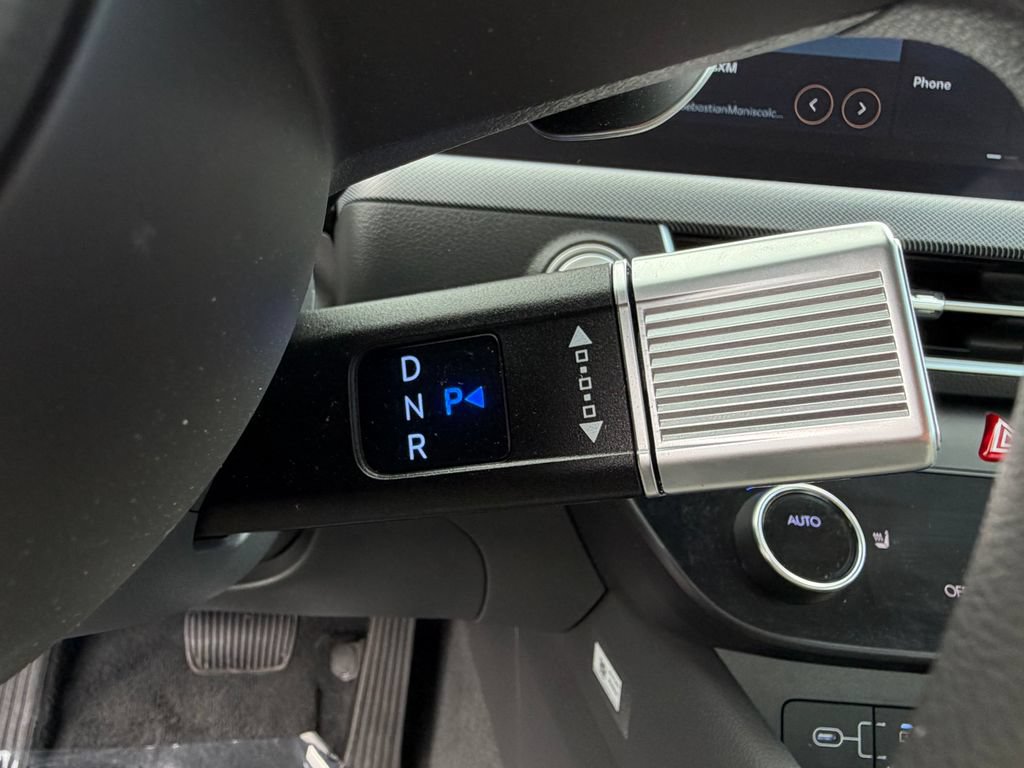 Used 2025 Hyundai Sonata SEL FWD image 22