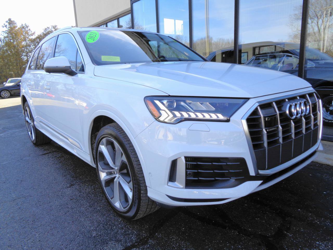 Used 2023 Audi Q7 3.0T Premium Plus w/ Premium Plus Package image 3