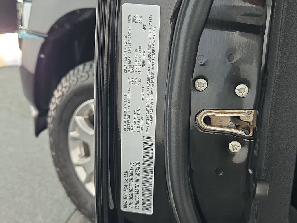 Used 2024 RAM 2500 Laramie w/ Safety Group AWD/4WD image 40
