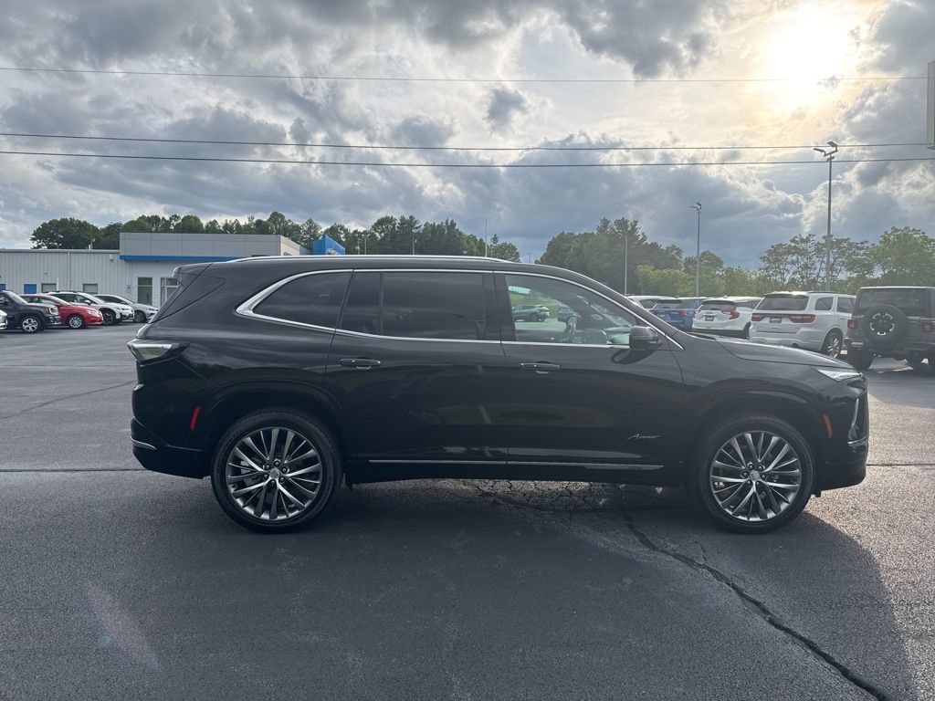 Used 2025 Buick Enclave Avenir w/ Super Cruise Package AWD/4WD image 11