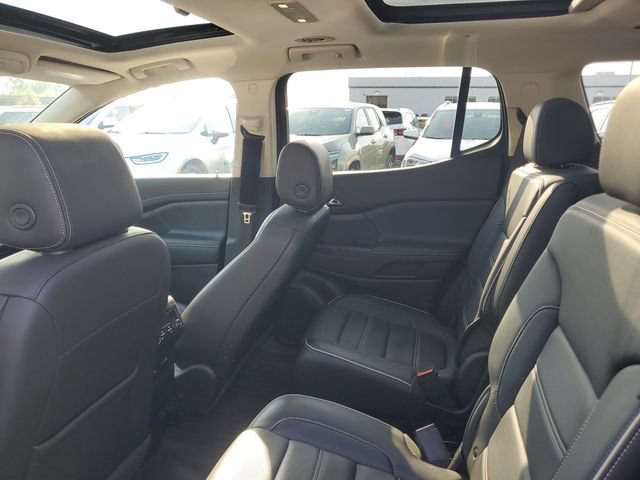 Certified 2023 GMC Acadia Denali w/ Denali Ultimate Package AWD/4WD image 10