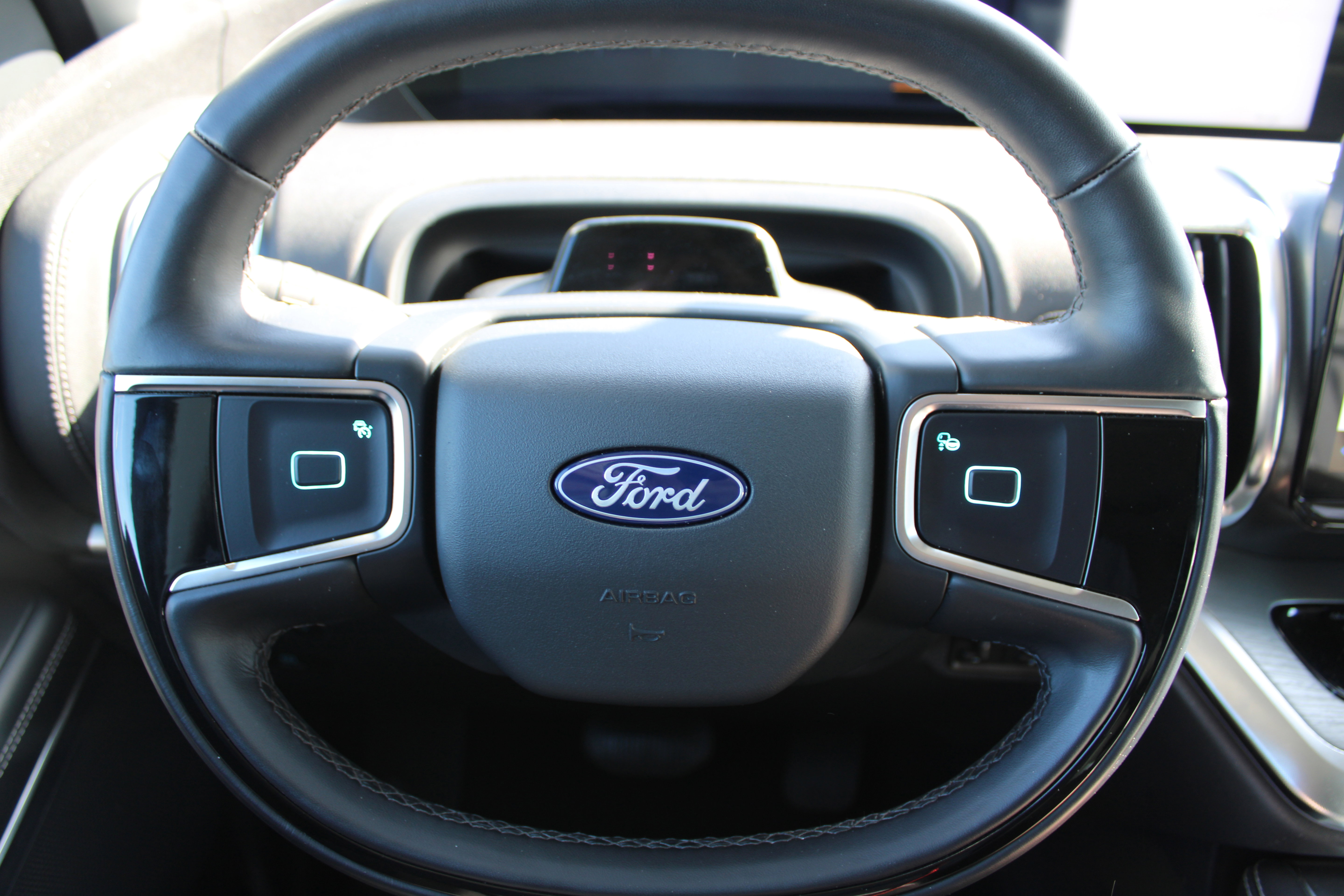 Used 2025 Ford Expedition Platinum image 20