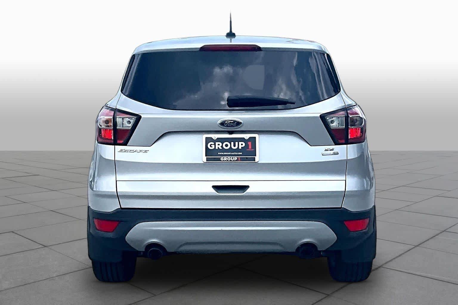 Used 2017 Ford Escape SE AWD/4WD image 5