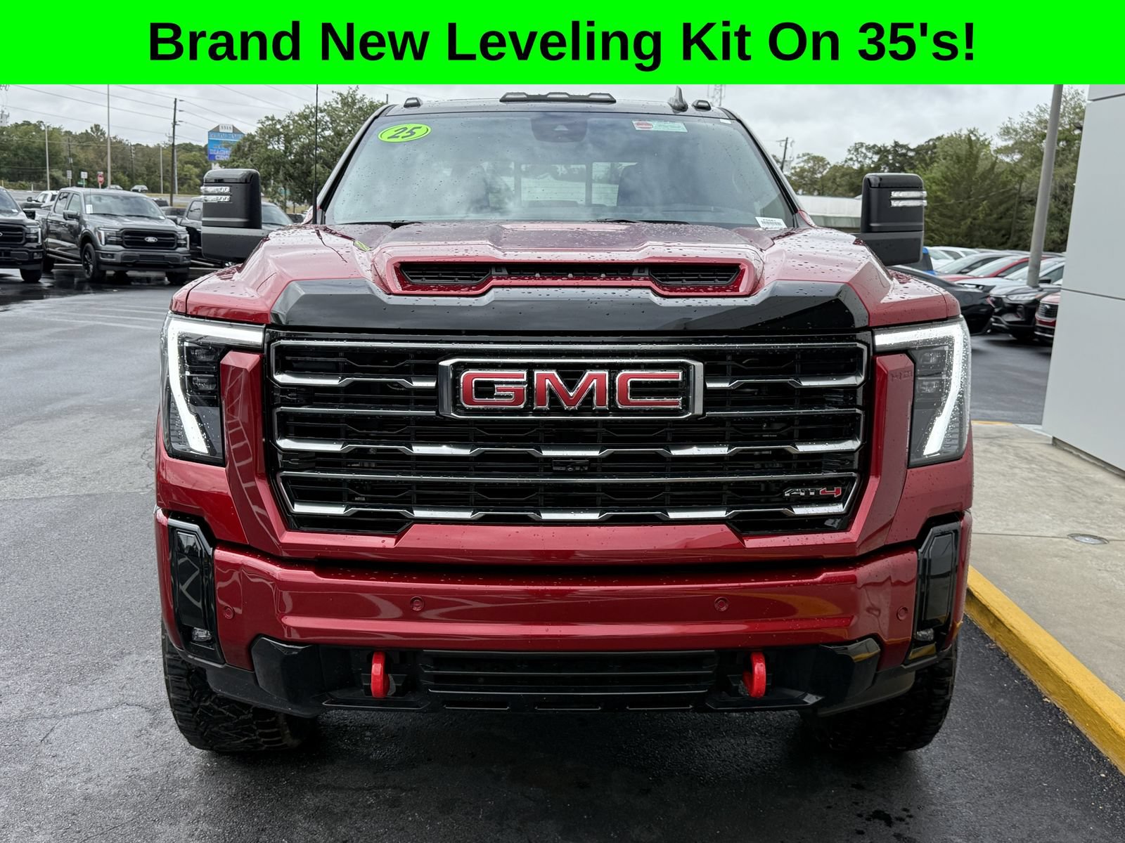 Used 2025 GMC Sierra 2500 AT4 w/ AT4 Premium Plus Package AWD/4WD image 9