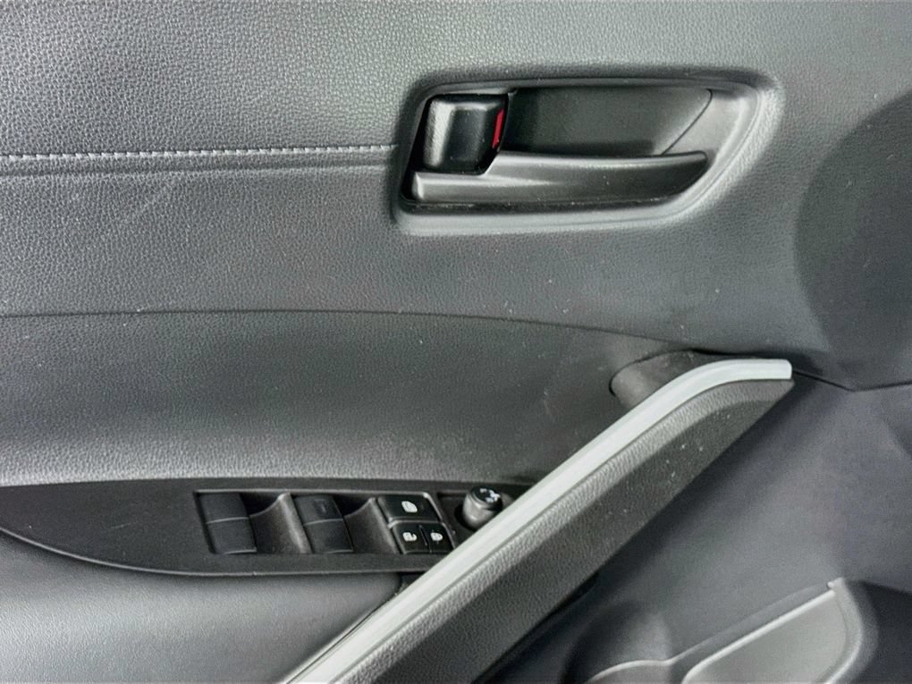 Used 2024 Toyota Corolla Cross AWD Hybrid image 24