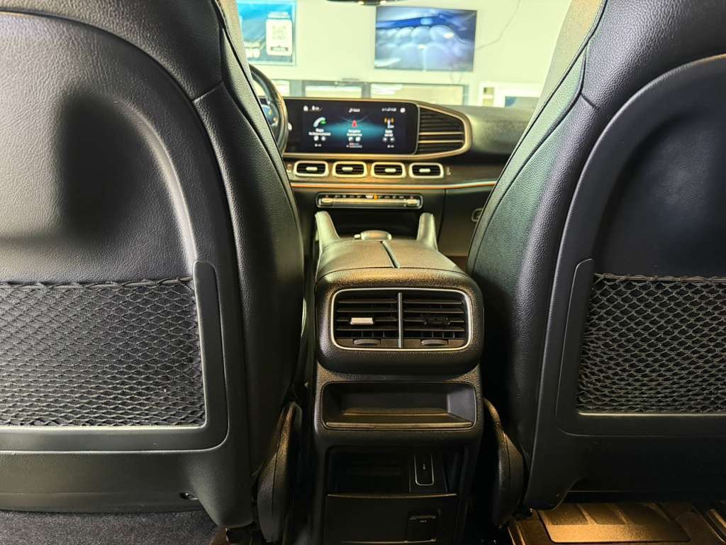 Used 2020 Mercedes-Benz GLE 350 4MATIC w/ Premium Package image 19