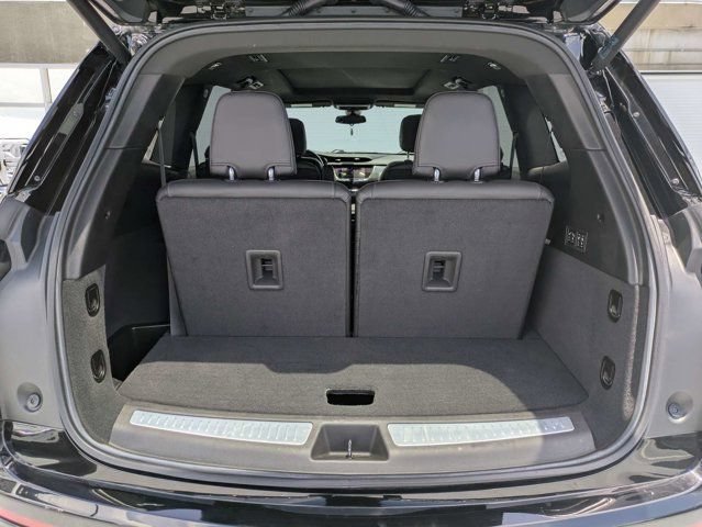 Used 2023 Cadillac XT6 Sport AWD/4WD image 12