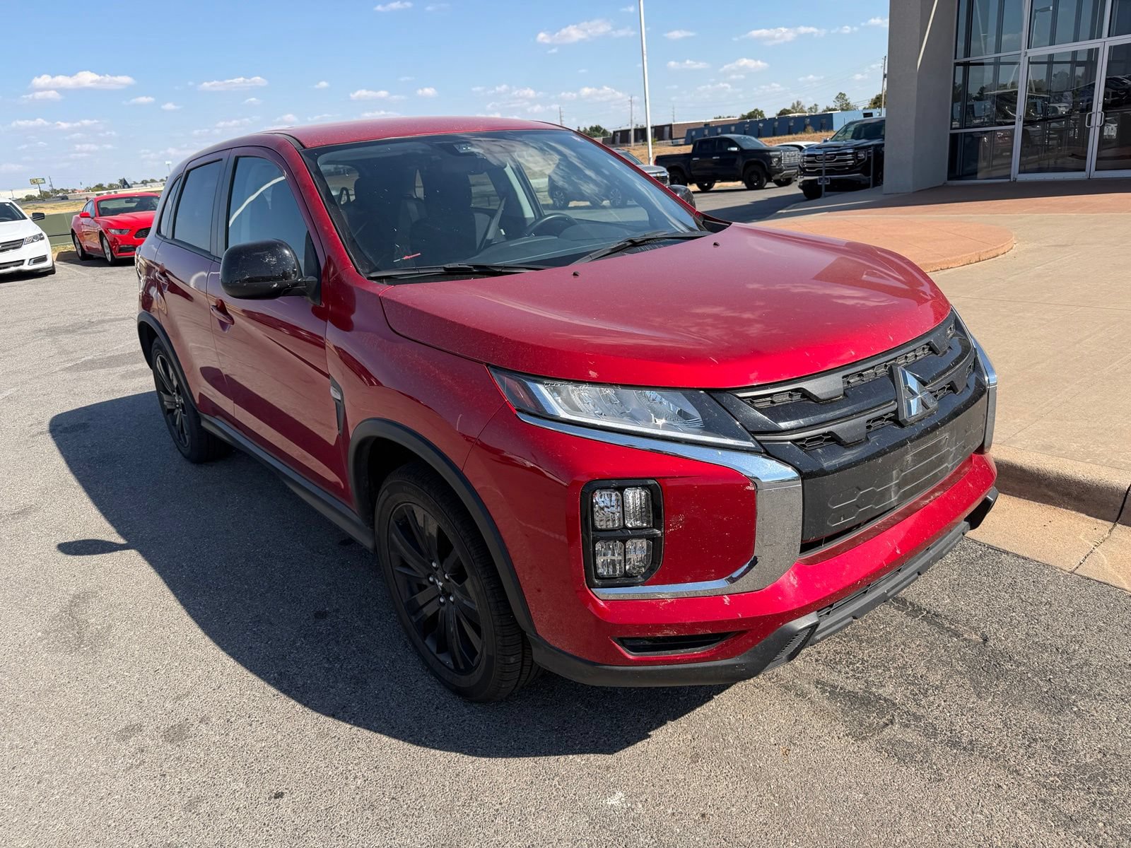 Used 2025 Mitsubishi Outlander Sport LE AWD/4WD image 3