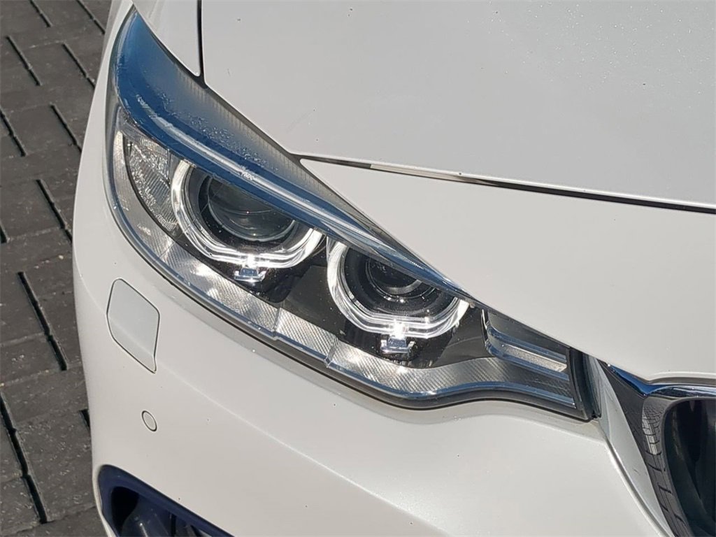 Used 2016 BMW 428i xDrive Convertible image 11