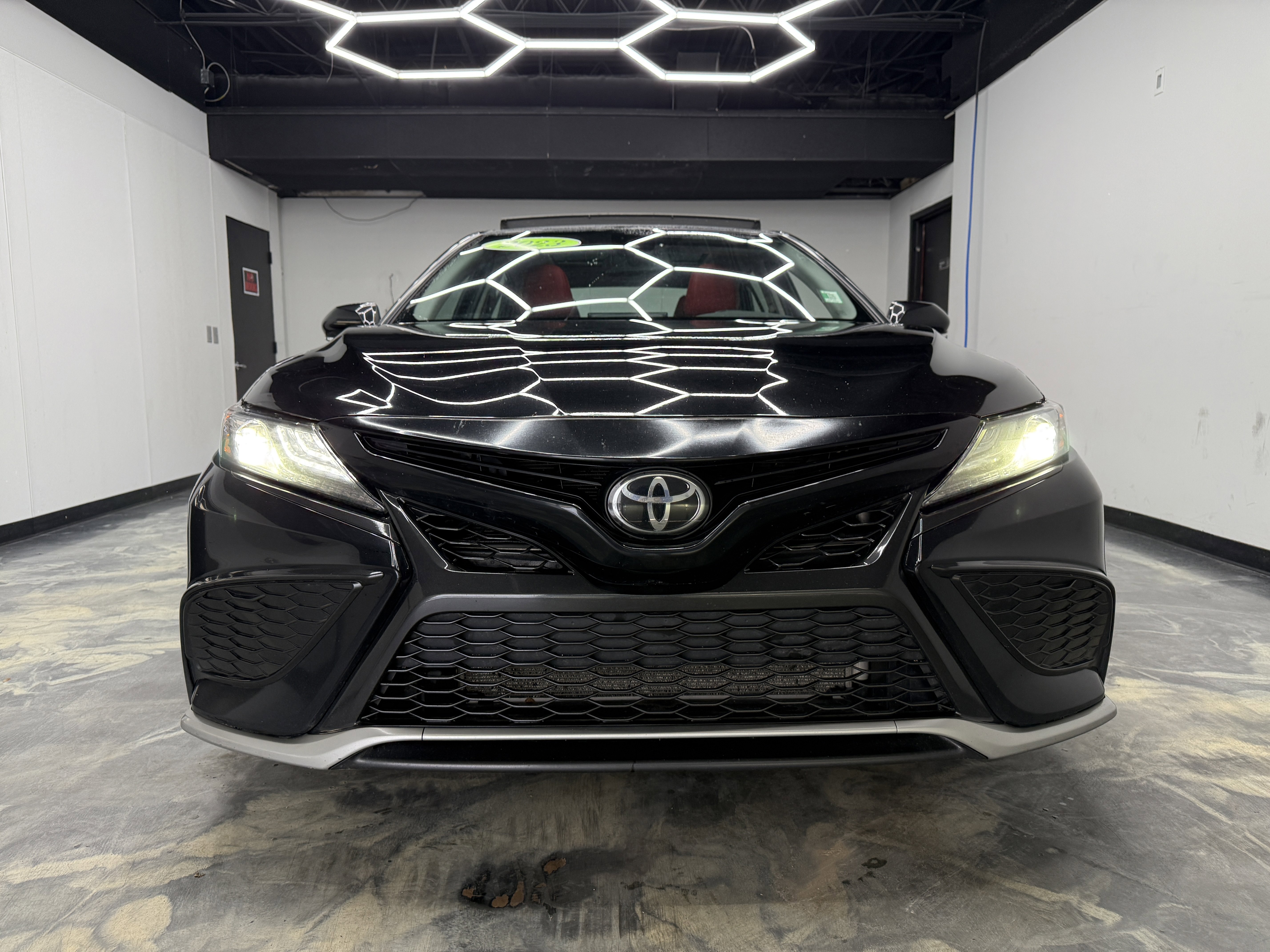 Used 2023 Toyota Camry XSE image 7