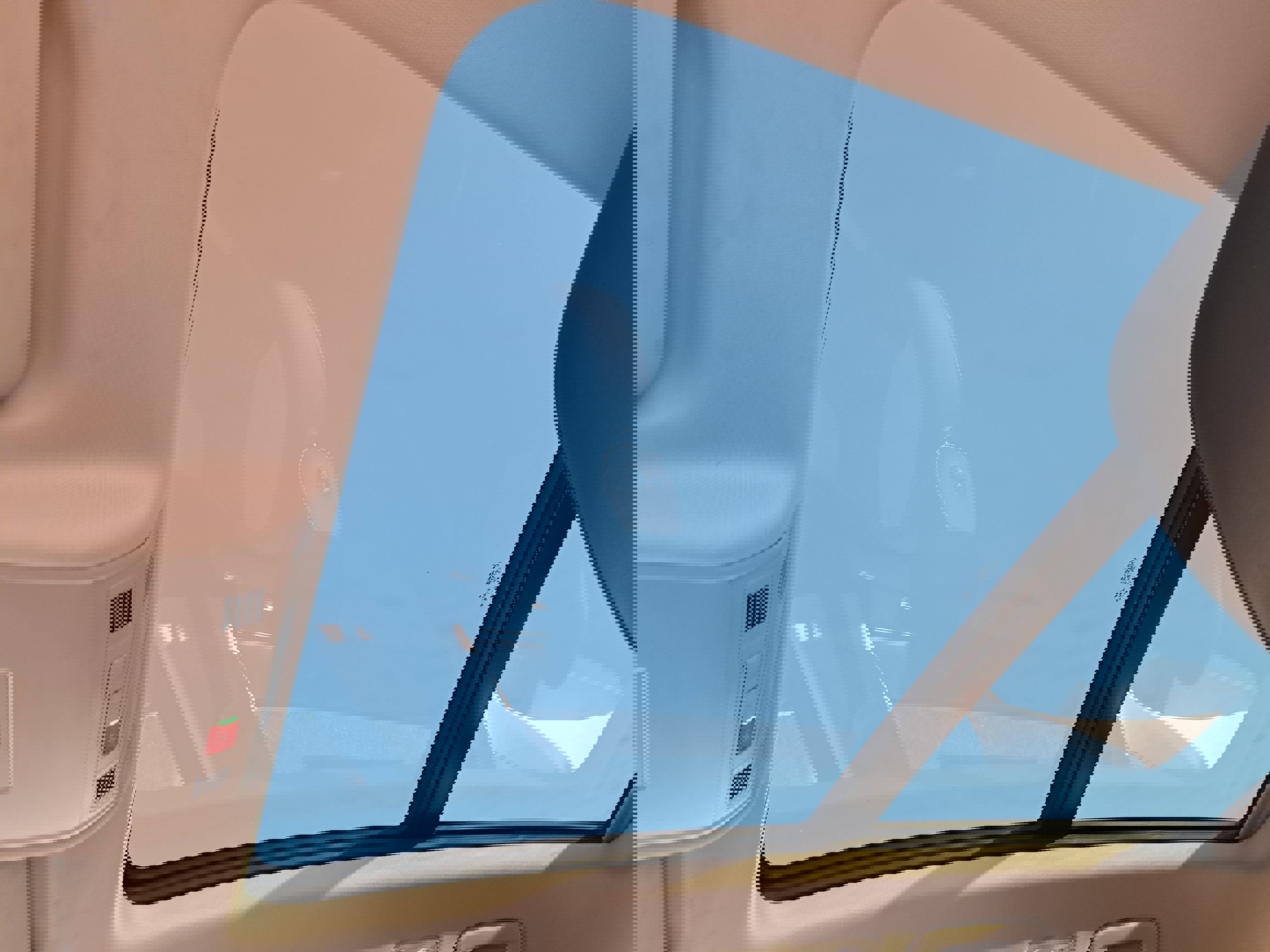 Certified 2022 Volkswagen Taos SEL w/ Panoramic Sunroof Package image 27