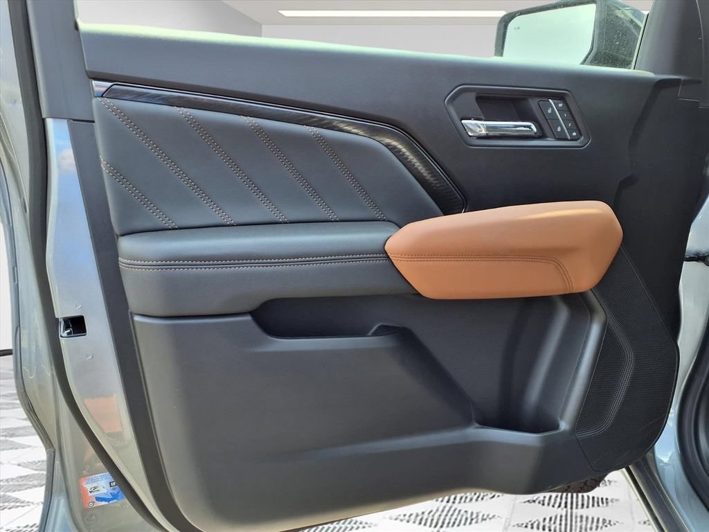 New 2026 GMC Canyon AT4 w/ AT4 Premium Package AWD/4WD image 13