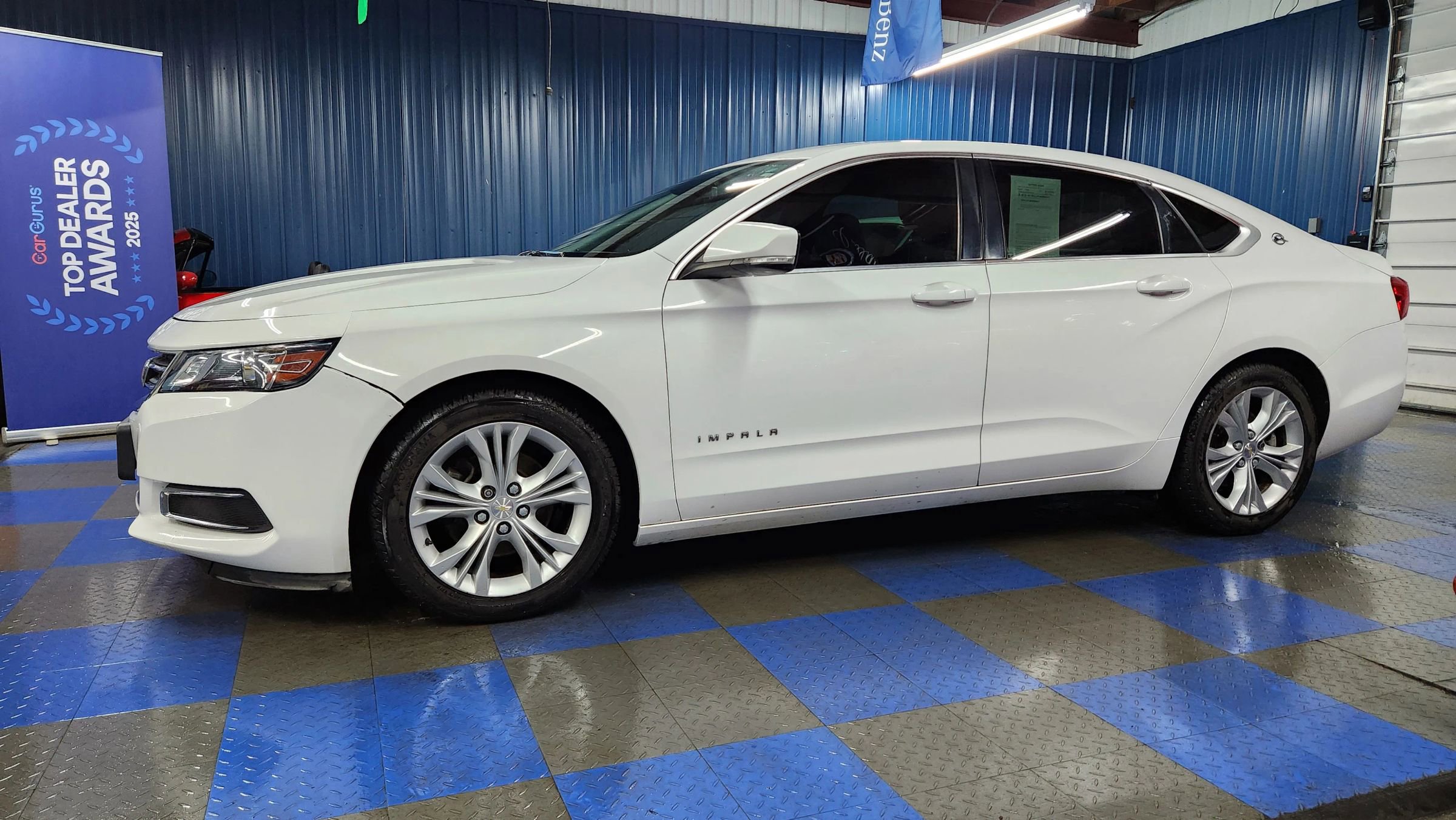 Used 2015 Chevrolet Impala LT w/ Convenience Package image 58