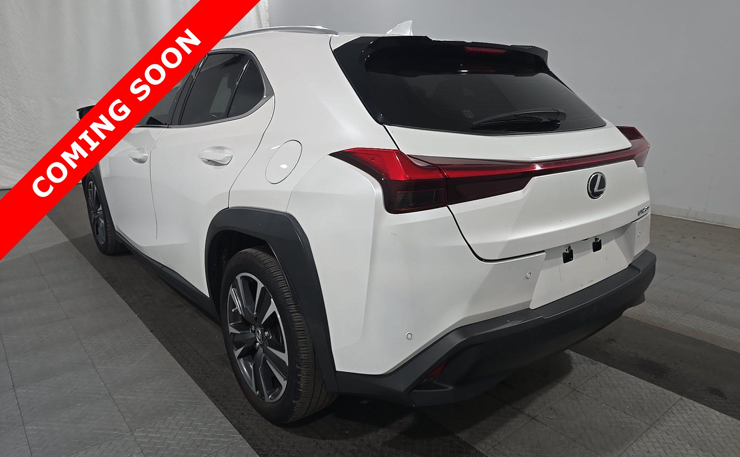 Used 2021 Lexus UX 200 w/ Accessory Package (Z1) FWD image 5