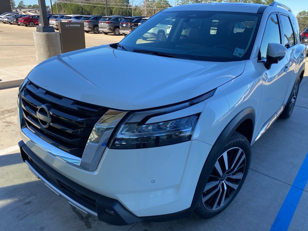 Used 2023 Nissan Pathfinder Platinum w/ Cargo Package image 1