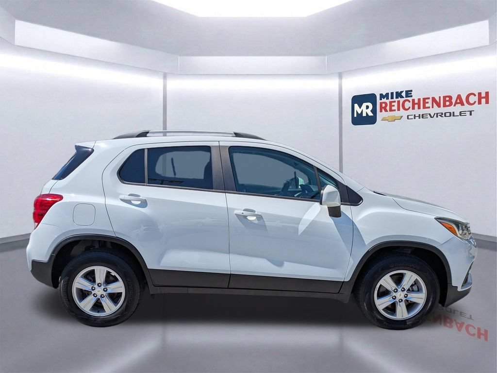 Used 2022 Chevrolet Trax LT w/ LT Convenience Package AWD/4WD video 3