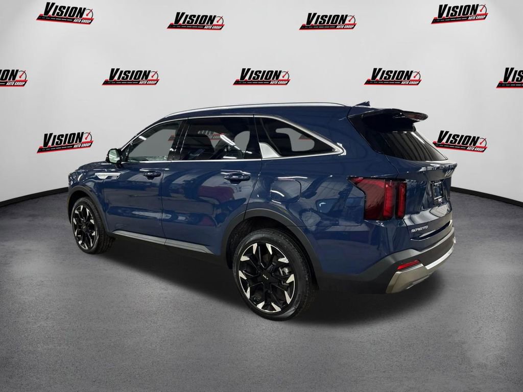 Certified 2025 Kia Sorento EX w/ Panoramic Sunroof Package image 7