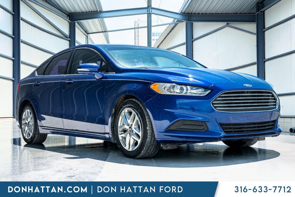 Used 2016 Ford Fusion SE image 30