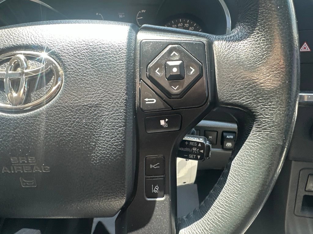 Used 2019 Toyota Sequoia SR5 AWD/4WD image 19
