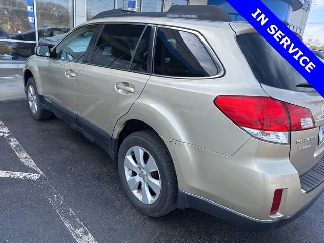 Used 2010 Subaru Outback 2.5i Limited w/ Popular Equipment Group 2A image 10
