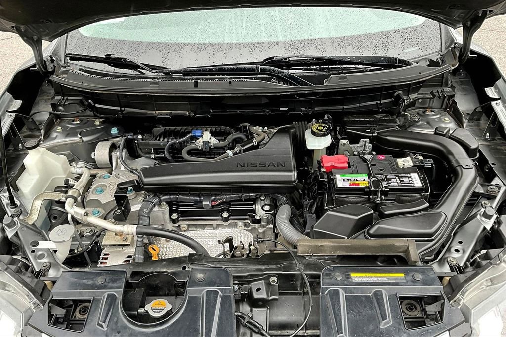 Used 2020 Nissan Rogue SV image 28