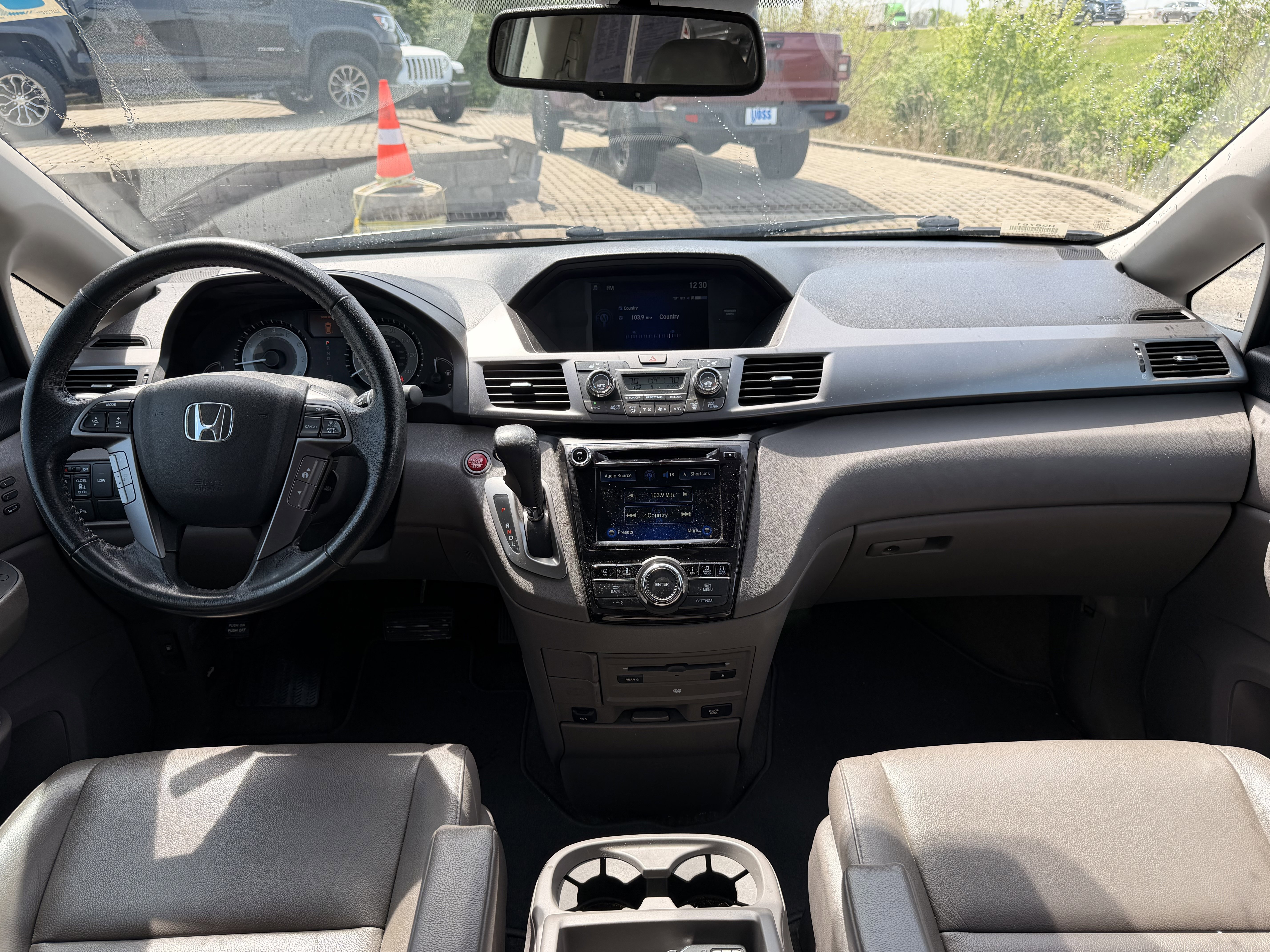 Used 2014 Honda Odyssey Touring image 16