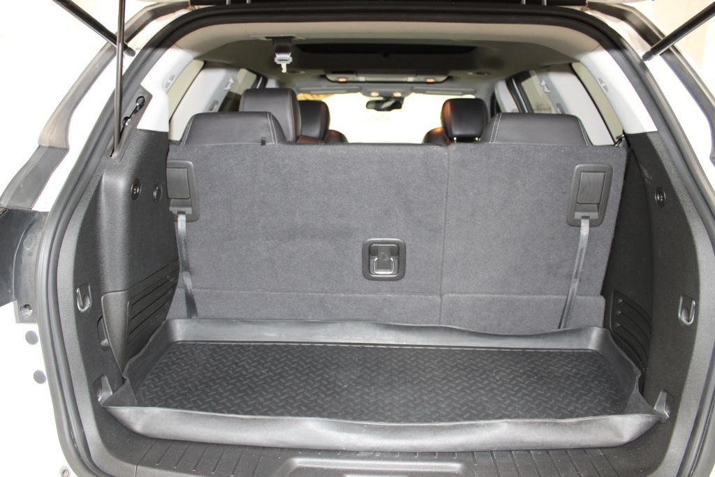 Used 2017 Chevrolet Traverse Premier FWD image 35