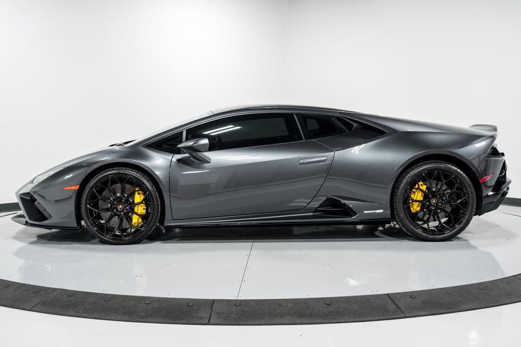 Used 2023 Lamborghini Huracan EVO image 6