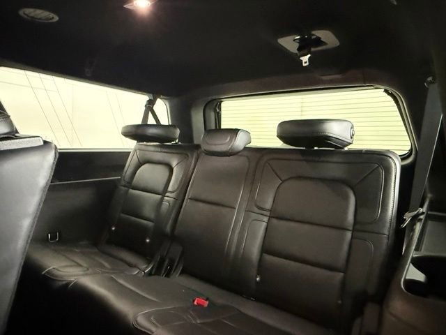 Used 2018 Lincoln Navigator L Reserve w/ Technology Package AWD/4WD image 25