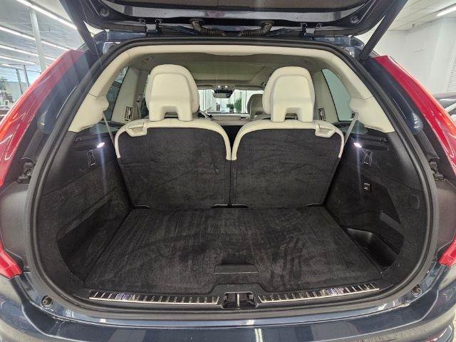Used 2021 Volvo XC90 T5 Momentum w/ Climate Package AWD/4WD image 38