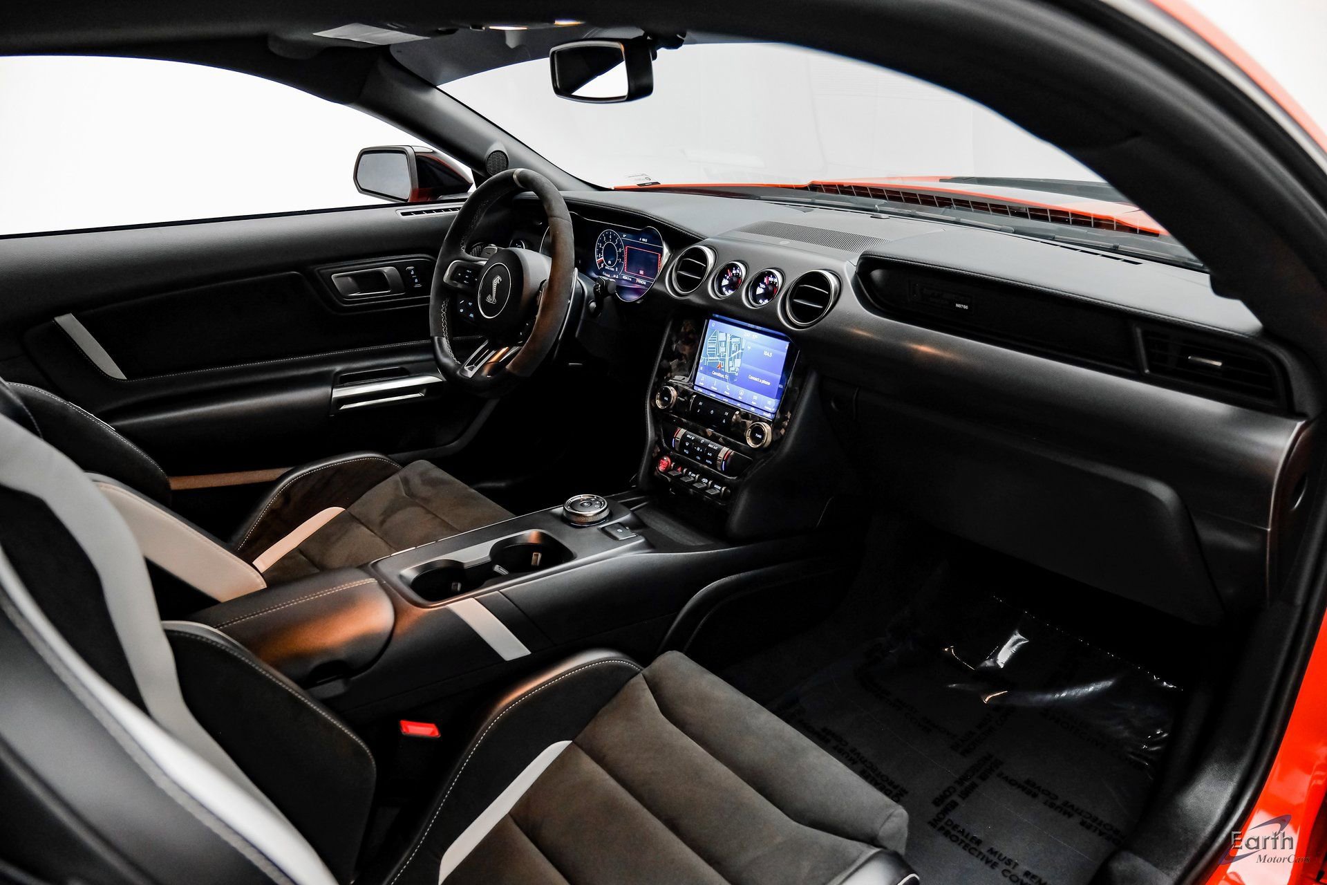 Used 2022 Ford Mustang Shelby GT500 w/ Technology Package image 48