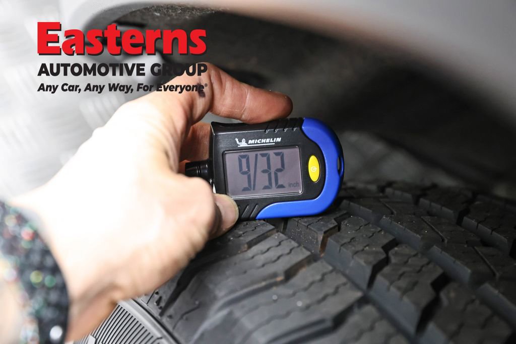 Used 2022 Jeep Grand Cherokee Laredo E w/ Security & Convenience Group image 28