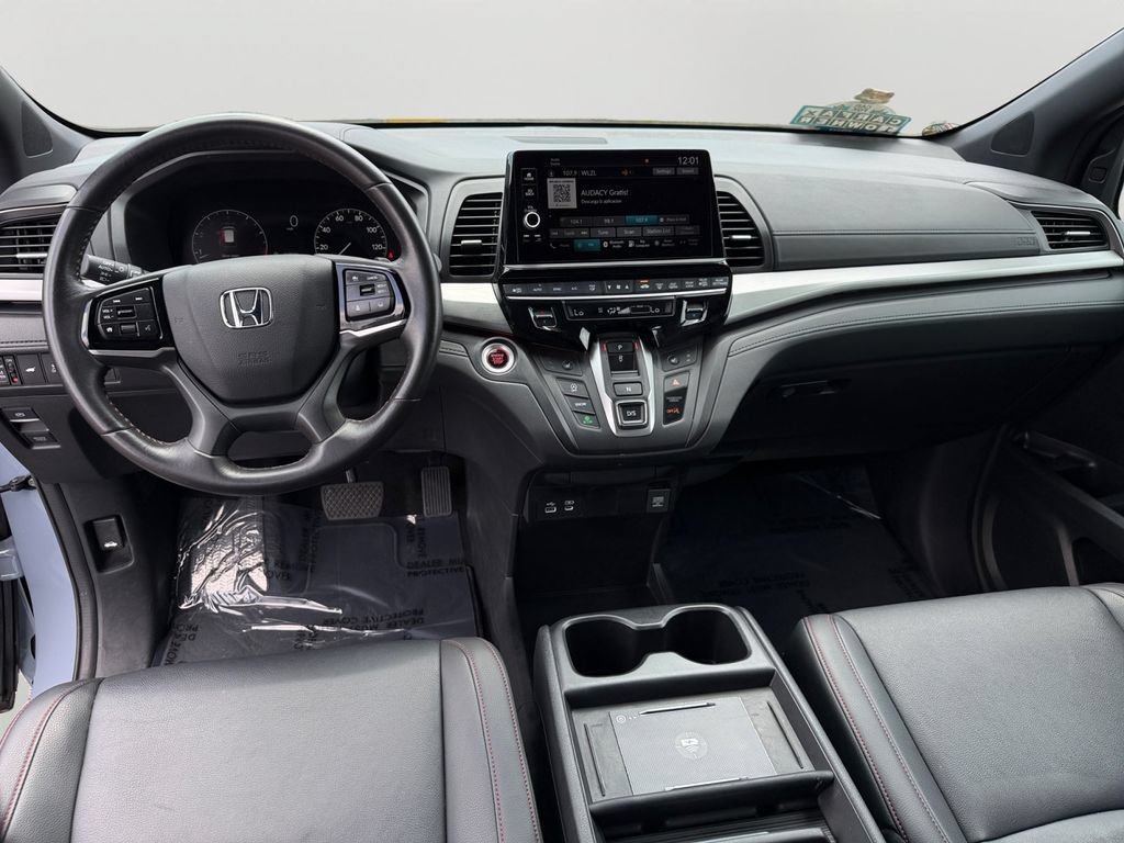 Used 2025 Honda Odyssey Sport-L image 16