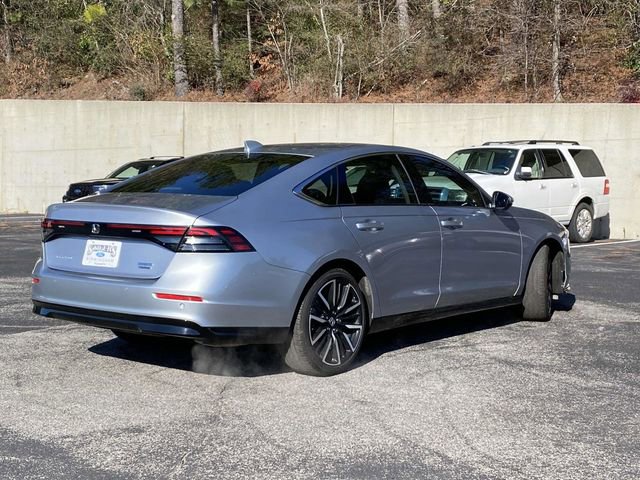 Used 2023 Honda Accord Touring image 3